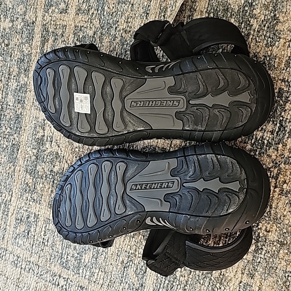 Brand New Men's Sketchers Memory Foam Sandles - Picture 8 of 11